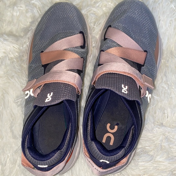 On Cloudnova wrap shoes size W10 - Picture 1 of 9